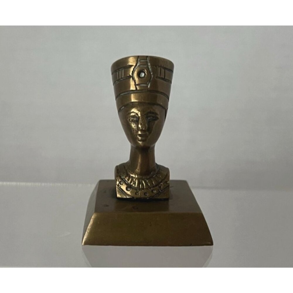 Vintage Egyptian Pharaoh & Queen Brass Figurines Miniature Collectibles - Picture 9 of 15